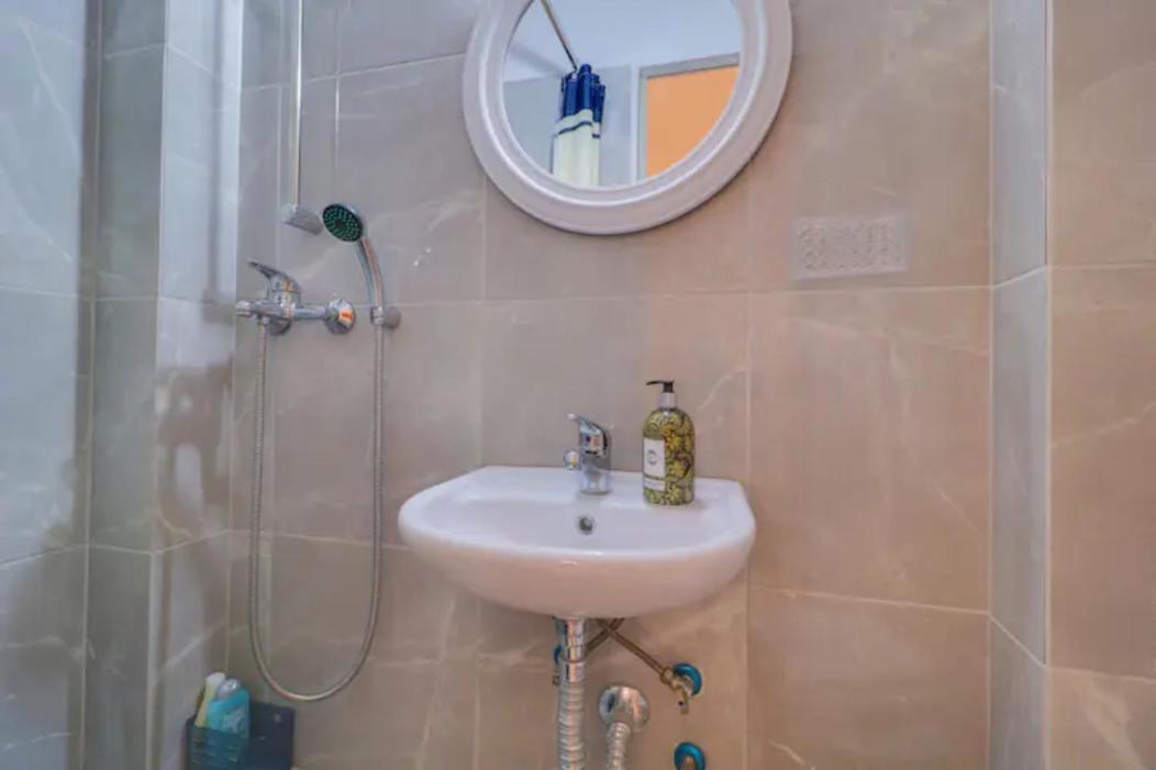 Central Mini & Full Renovated Studio @ Syntagma 雅典 外观 照片